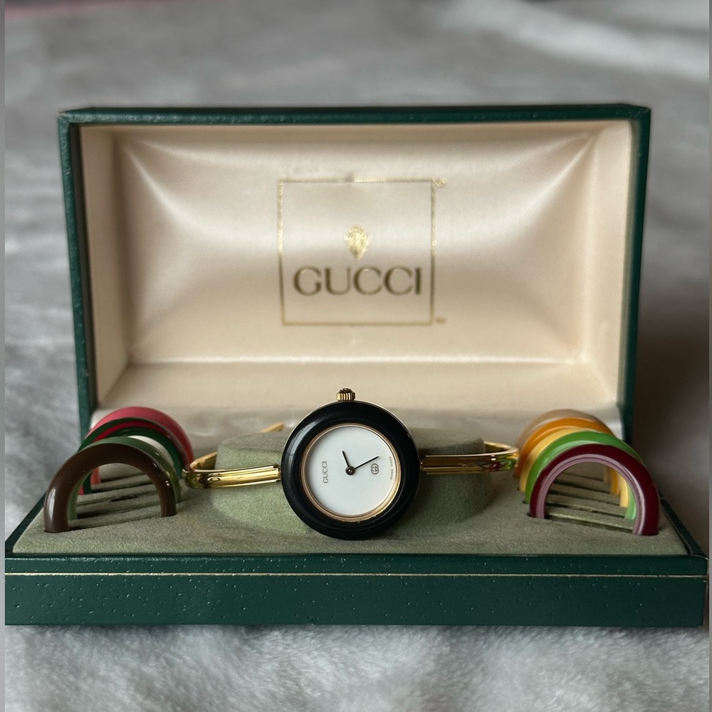 Vintage Gucci Interchangeable Gold Bezel Watch